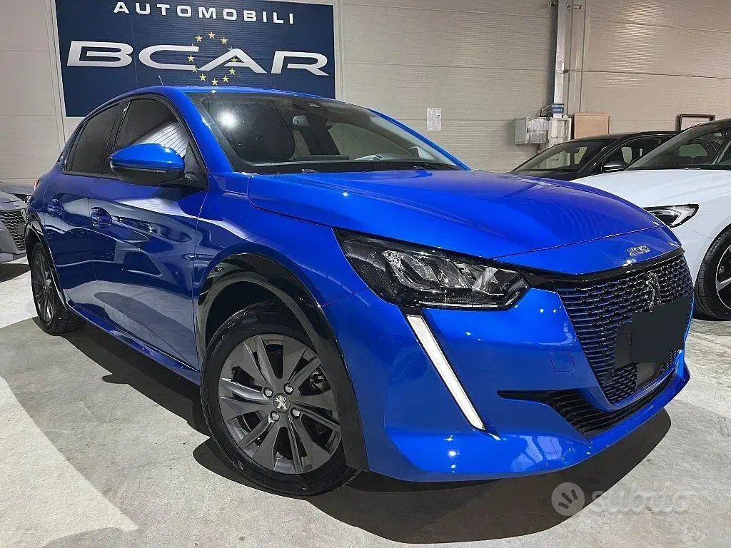 Usata Peugeot e-208 Allure 56 kW (77 CV) 2020 Blu Utilitaria