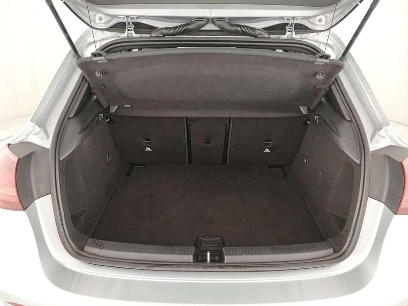 Usata Mercedes A180 Advanced Plus 136 CV (100 kW) 2025 Argento Berlina