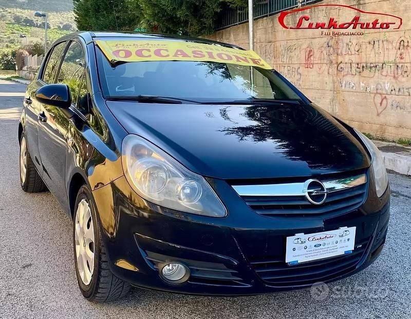 Usata Opel Corsa Cosmo 80 CV (58 kW) 2010 Nero Utilitaria
