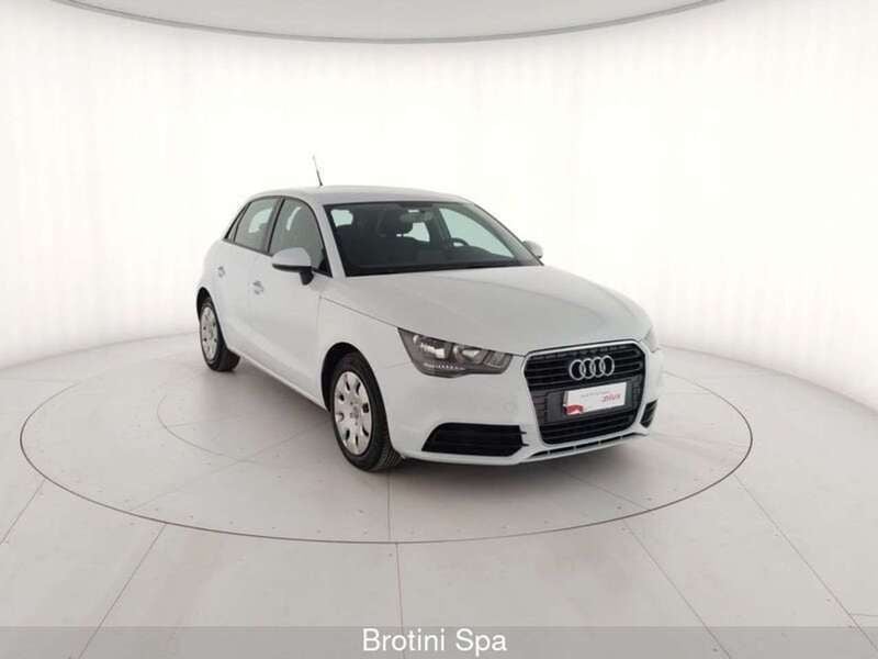 Usata Audi A1 Attraction 86 CV (63 kW) 2014 Bianco Utilitaria