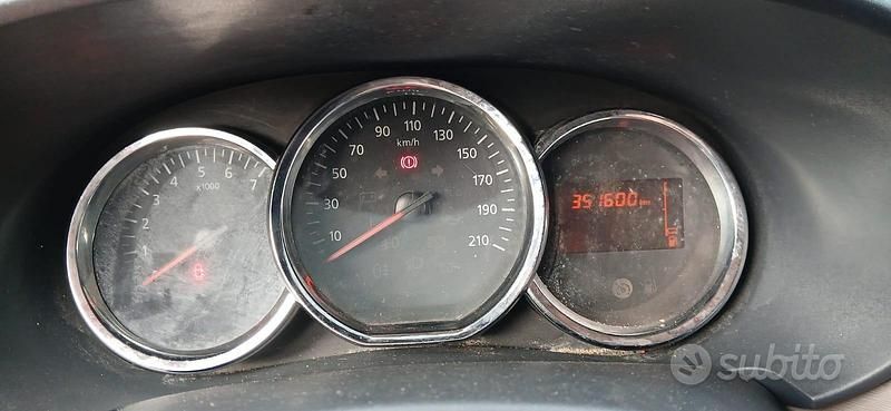 Usata Dacia Dokker 75 CV (55 kW) 2015 Grigio Monovolume