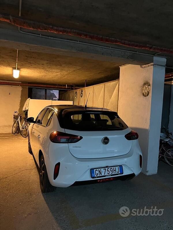 Usata Opel Corsa 102 CV (75 kW) 2023 Bianco Berlina