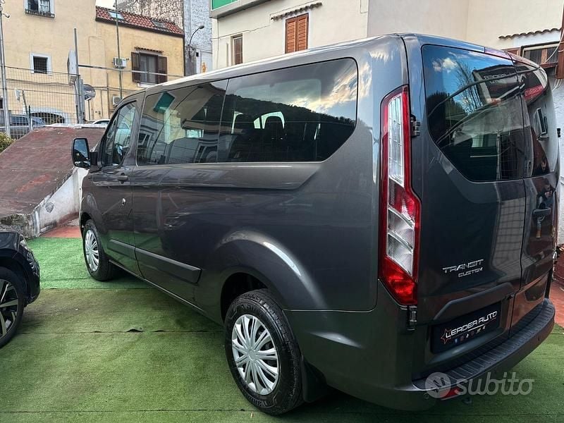 Usata Ford Transit Custom 131 CV (96 kW) 2020 Grigio Monovolume