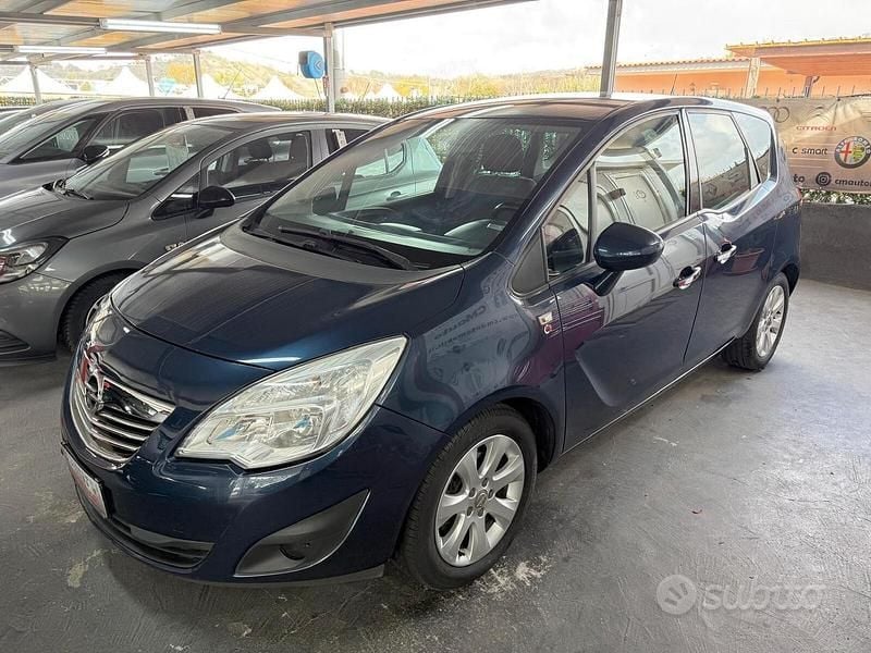 Usata Opel Meriva Cosmo 101 CV (74 kW) 2011 Blu Monovolume