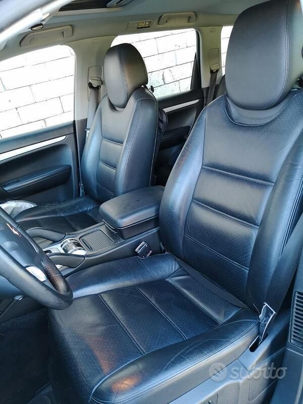 Usata 2005 Porsche Cayenne SUV | 7900 € (Ottimo prezzo) - Immagine 1/4