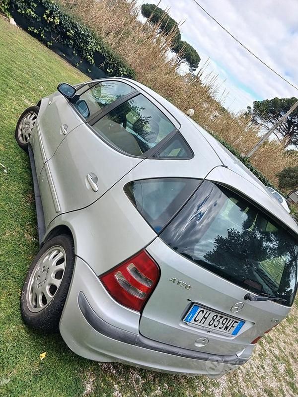 Usata Mercedes A170 Classic 2001 Grigio Monovolume