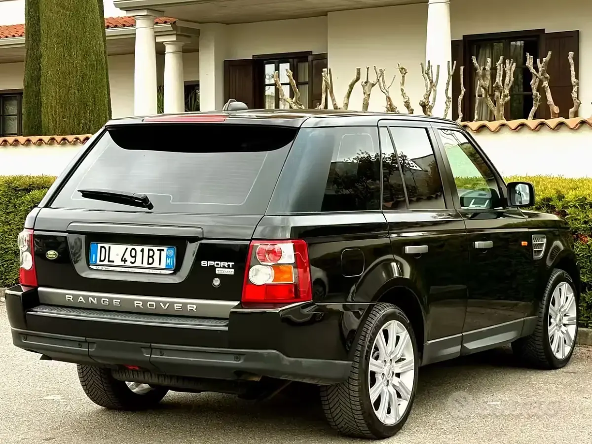 Usata Land Rover Range Rover Sport HSE 272 CV (200 kW) 2008 Nero SUV