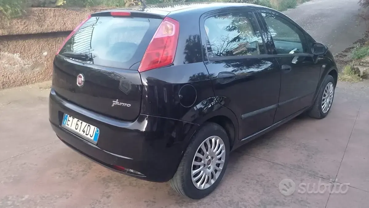 Occasion Fiat Punto 69 ch (50 kW) 2014 Noir Citadine