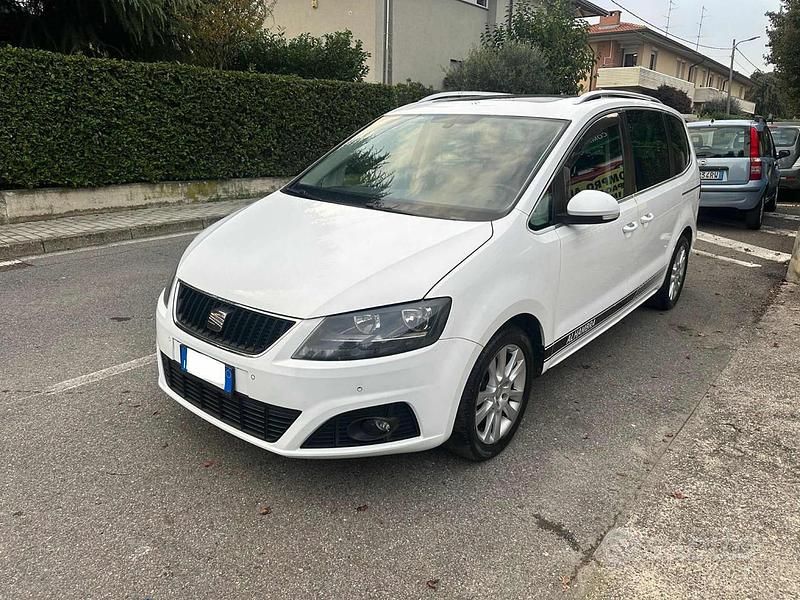 Usata Seat Alhambra Reference 140 CV (102 kW) 2011 Bianco metallizzato Monovolume