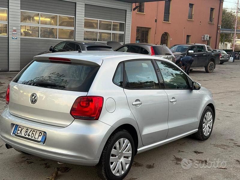 Usata VW Polo Highline 82 CV (60 kW) 2012 Grigio Berlina