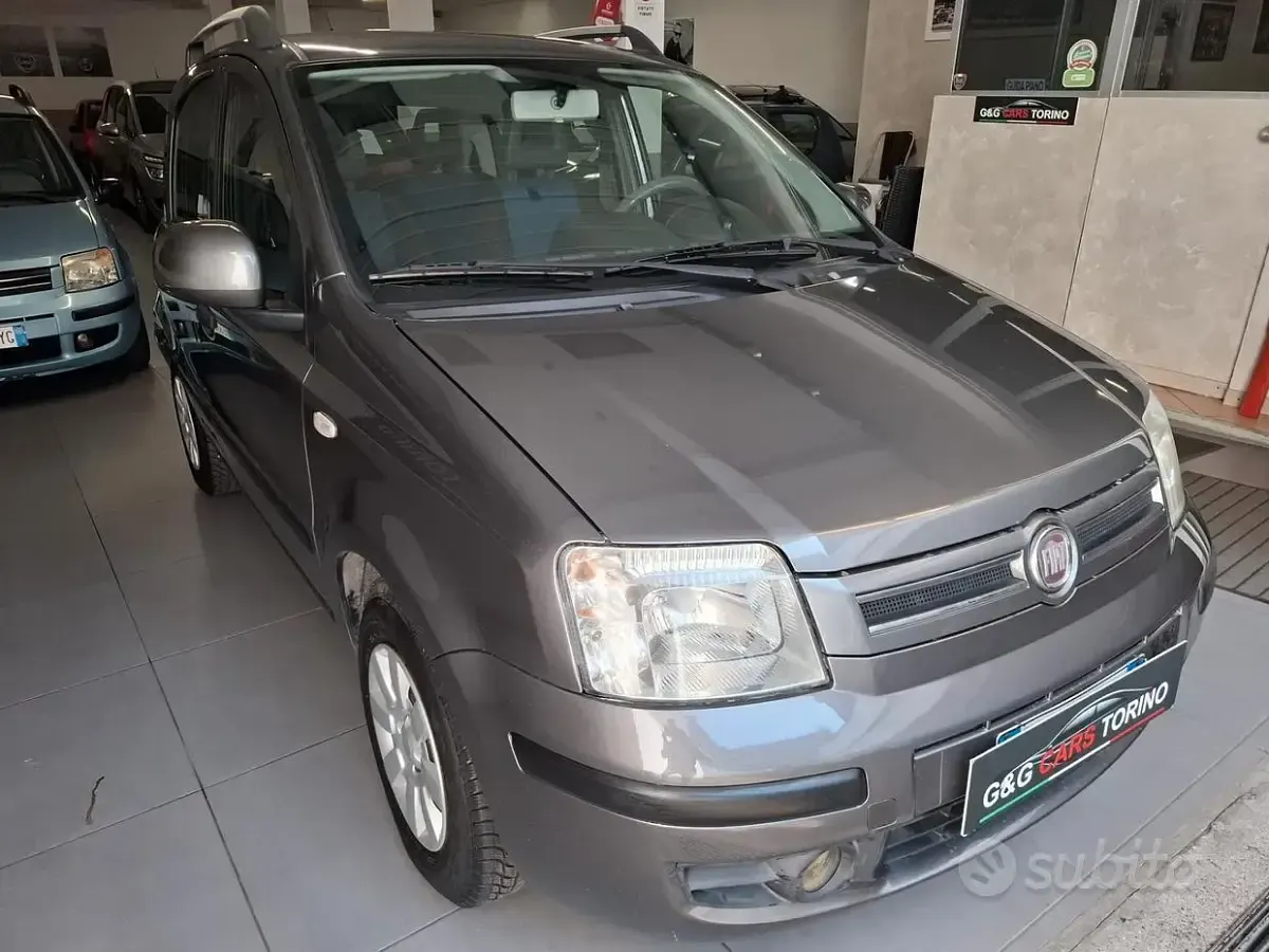 Usata Fiat Panda Dynamic 60 CV (44 kW) 2010 Grigio Utilitaria