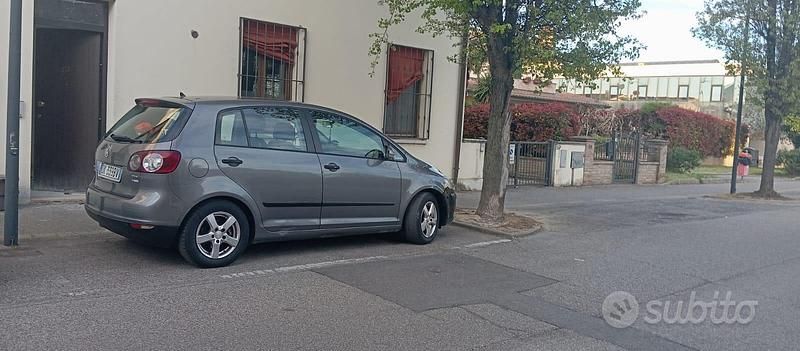 Usata VW Golf Plus Cross 105 CV (77 kW) 2006 Nero Monovolume