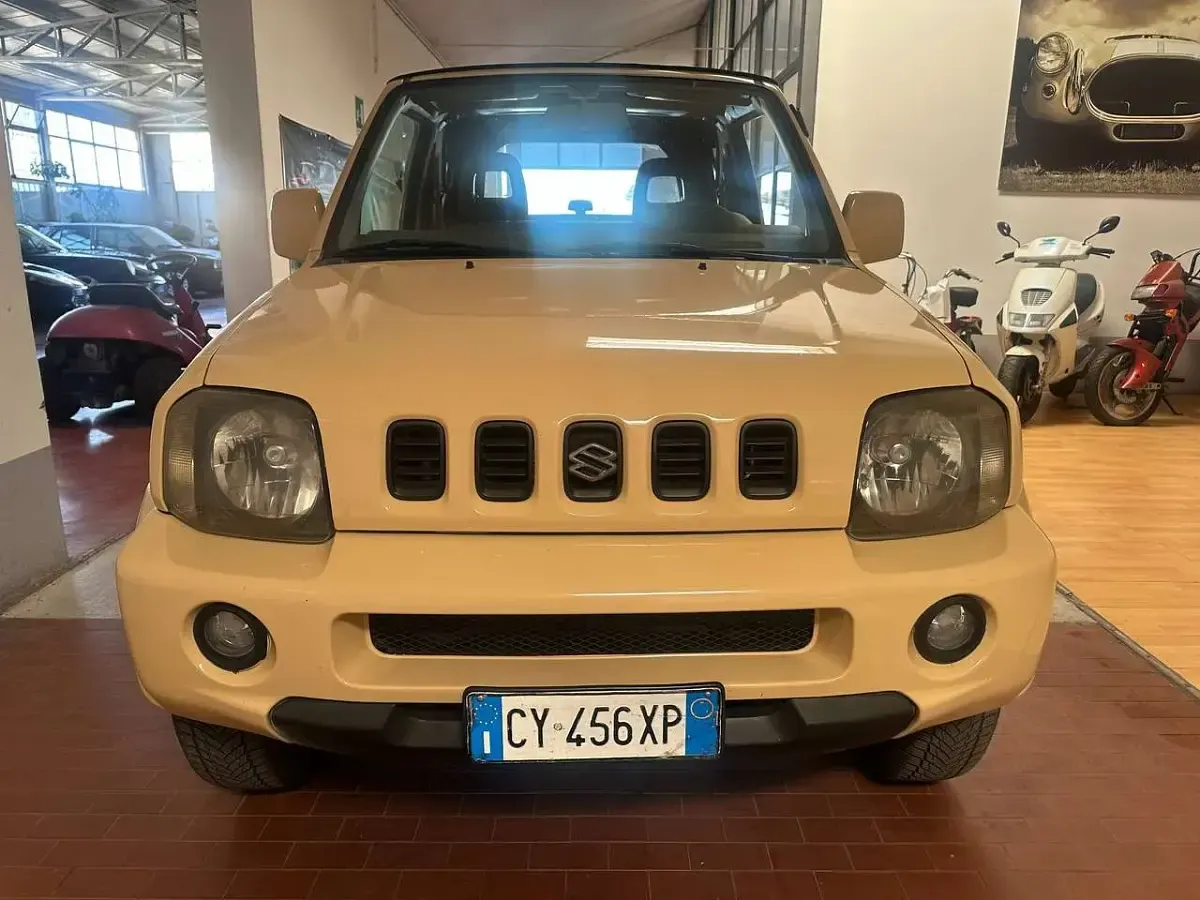 Usata Suzuki Jimny 80 CV (58 kW) 2002 Beige SUV
