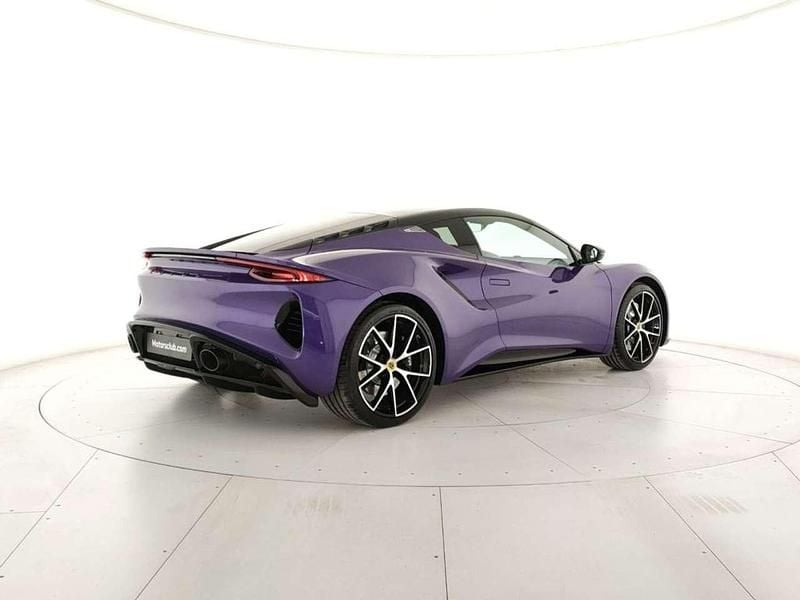 Nuova Lotus Emira 406 CV (298 kW) 2025 Viola Coupé