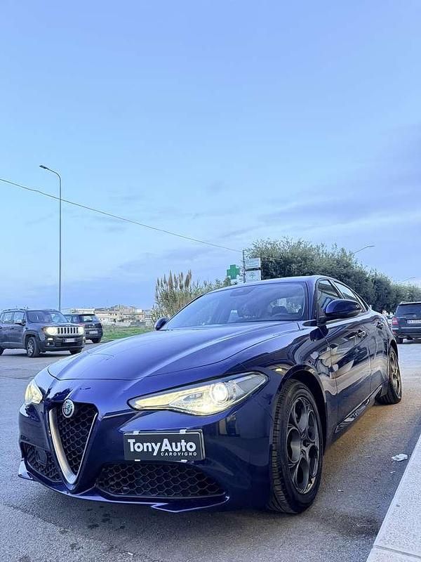 Usata Alfa Romeo Giulia Business 136 CV (100 kW) 2019 Blu Berlina