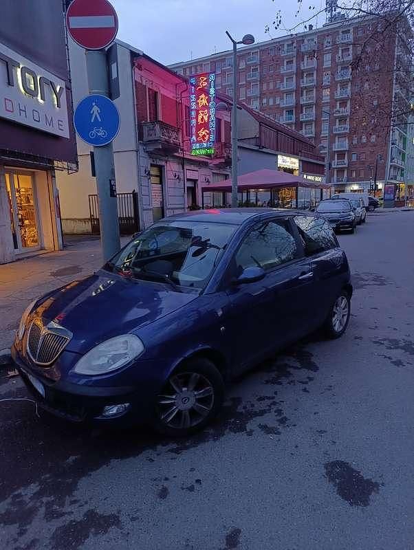 Usata Lancia Ypsilon 80 CV (58 kW) 2005 Utilitaria