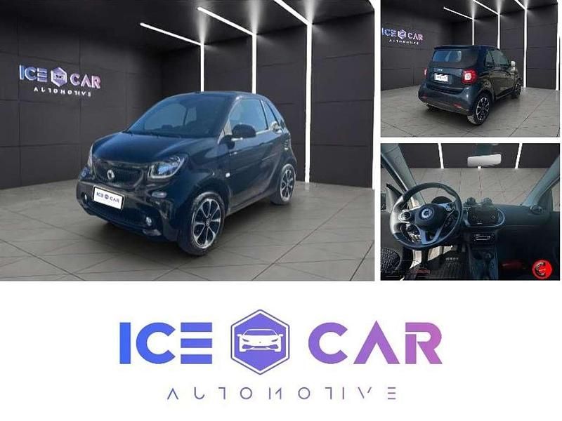 Usata Smart ForTwo Cabrio Passion 90 CV (66 kW) 2017 Nero Cabrio
