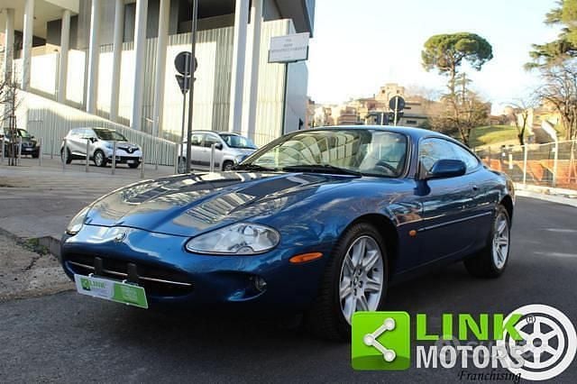 Usata Jaguar XK8 284 CV (208 kW) 1997 Blu Coupé