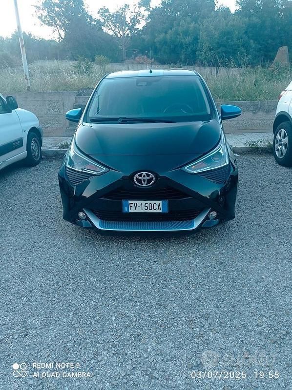 Nero Usata 2019 Toyota Aygo Due volumi | 9500 € (Ottimo prezzo) - Immagine 1/4