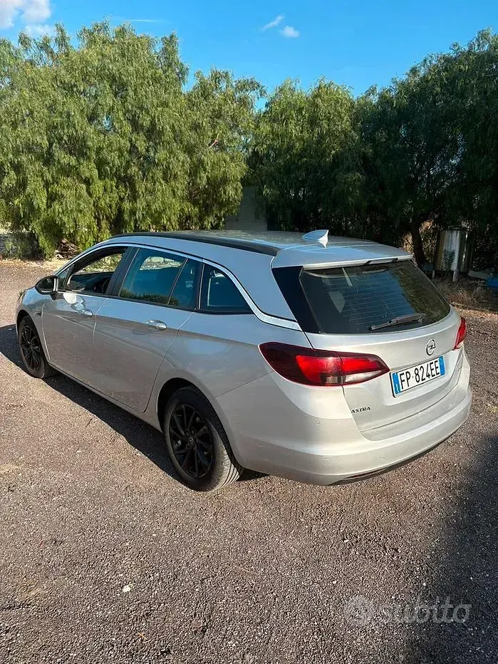 Usata Opel Astra 110 CV (80 kW) 2018 Grigio Station wagon