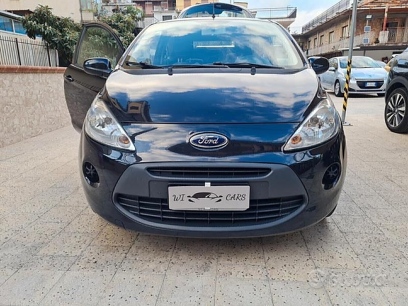 Usata Ford Ka 69 CV (50 kW) 2015 Nero Berlina