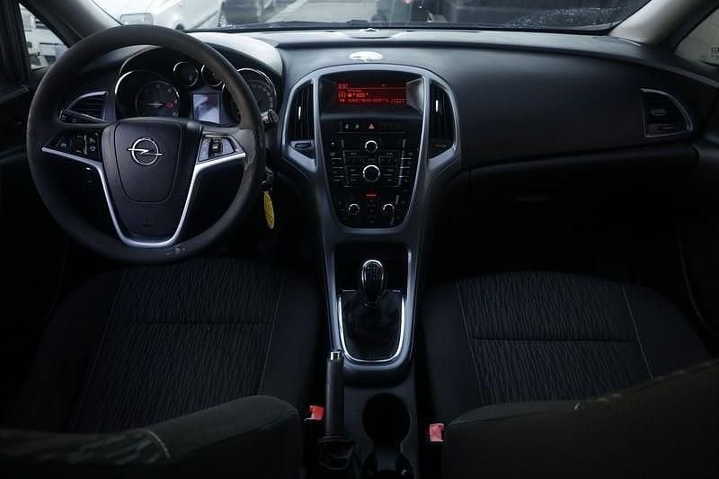 Occasion Opel Astra Cosmo 110 ch (80 kW) 2013 Argent Break
