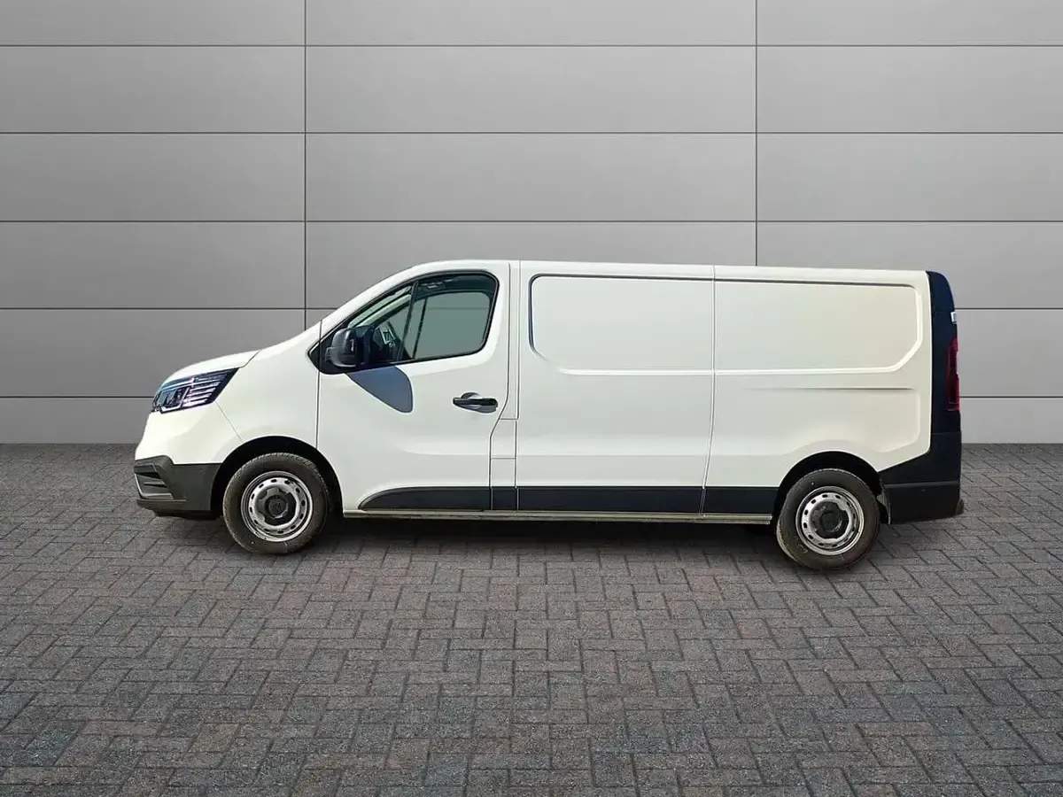 Usata Renault Trafic 131 CV (96 kW) 2025 Other Monovolume