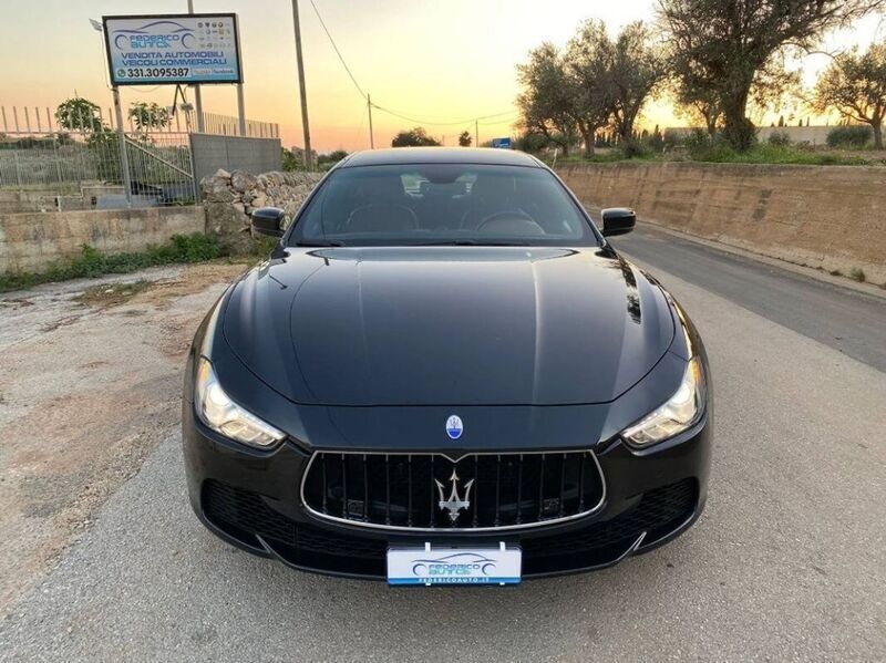 Usato 2014 Maserati Ghibli 3.0 Diesel 279 CV (29.999 €)