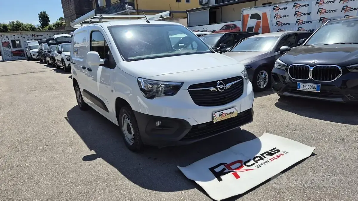 Usata Opel Combo 102 CV (75 kW) 2021 Bianco Monovolume