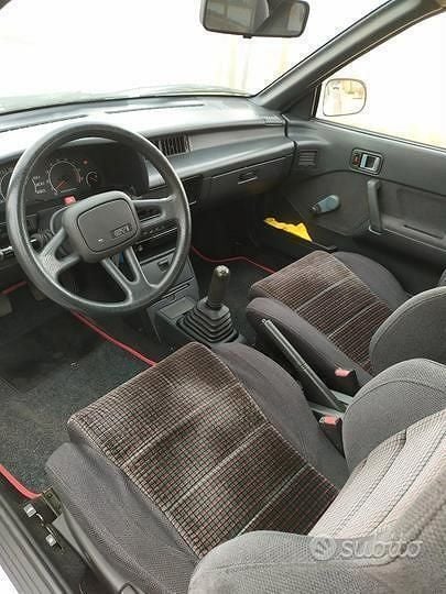 Usata Suzuki Swift 95 CV (69 kW) 1990 Bianco Utilitaria