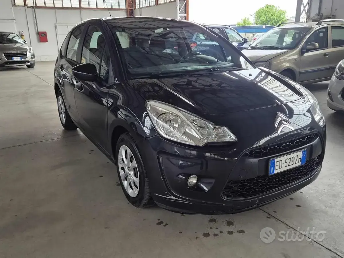 Begagnad Citroën C3 Exclusive 95 HK (69 kW) 2010 Svart Sedan