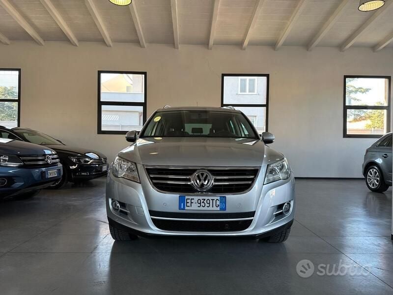 Grigio Usata 2011 VW Tiguan Sportline SUV | 9900 € (Buon prezzo) - Immagine 1/2