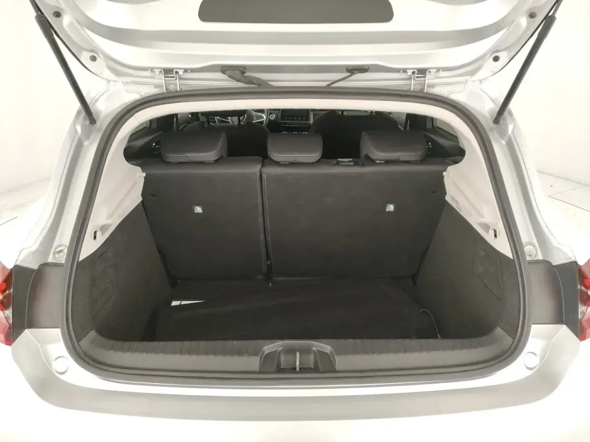 Usata Renault Clio V Zen 91 CV (66 kW) 2021 Grigio