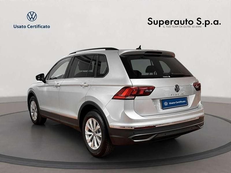 Usata VW Tiguan Life 150 CV (110 kW) 2023 Argento SUV