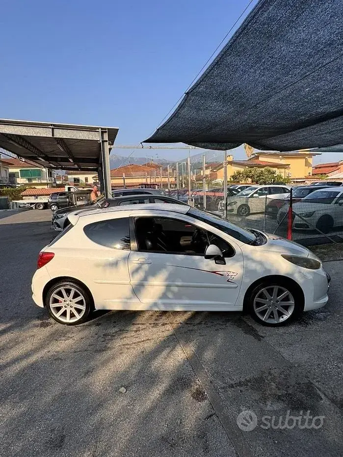 Usata Peugeot 207 174 CV (127 kW) 2009 Bianco Berlina