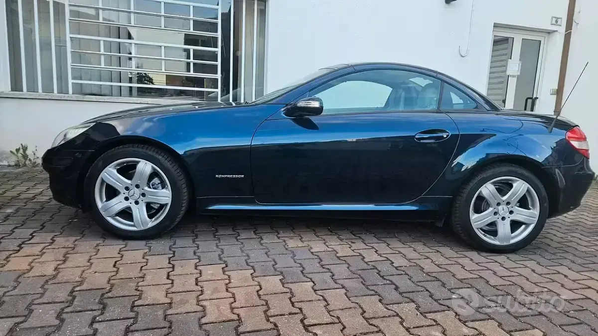 Usata Mercedes SLK200 163 CV (119 kW) 2004 Bluazzurro Cabrio