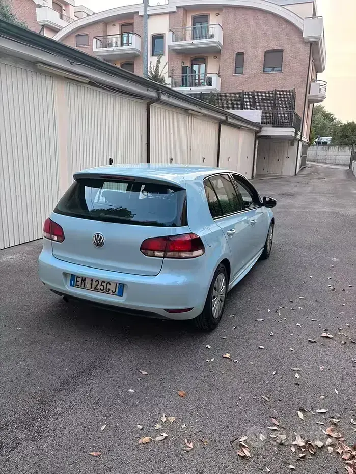 Usata VW Golf VII 105 CV (77 kW) 2012 Bianco Berlina