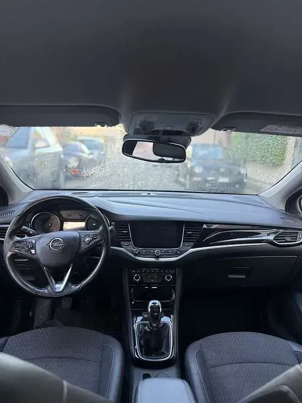 Usata Opel Astra Innovation 136 CV (100 kW) 2017 Berlina
