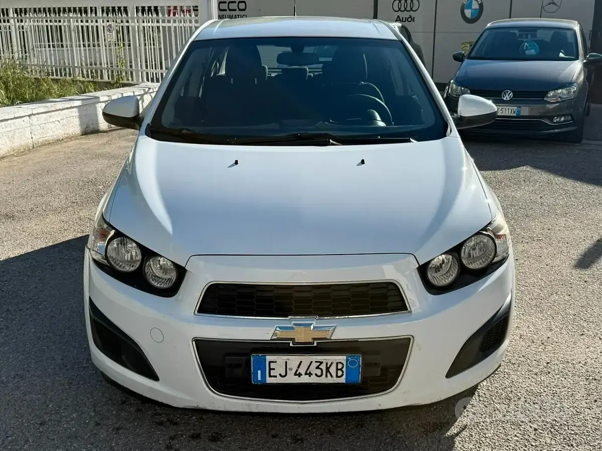 Usata Chevrolet Aveo LTZ 84 CV (61 kW) 2011 Bianco Berlina
