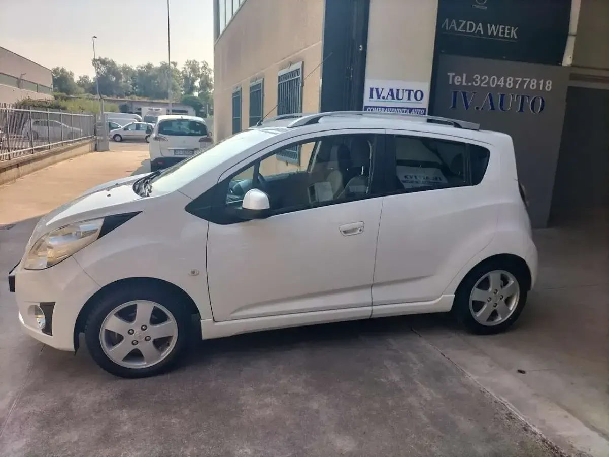 Usata Chevrolet Spark LT 82 CV (60 kW) 2012 Bianco Utilitaria