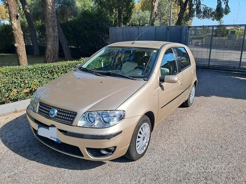 Usata Fiat Punto 69 CV (50 kW) 2007 Grigio Utilitaria