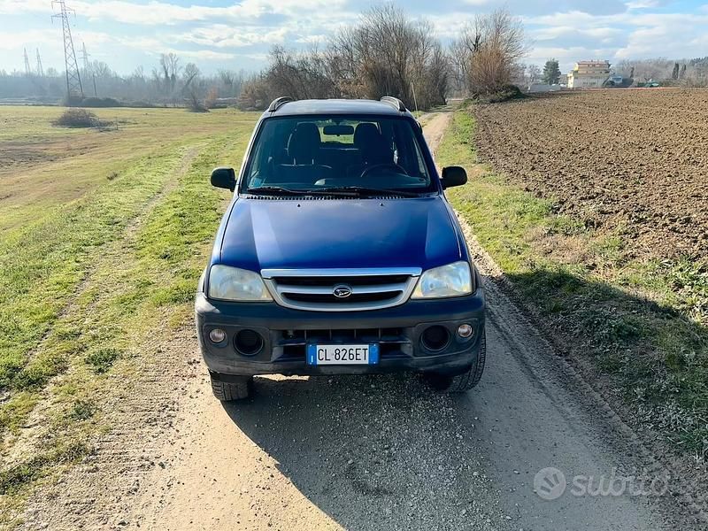 Usata Daihatsu Terios 86 CV (63 kW) 2004 Blu SUV