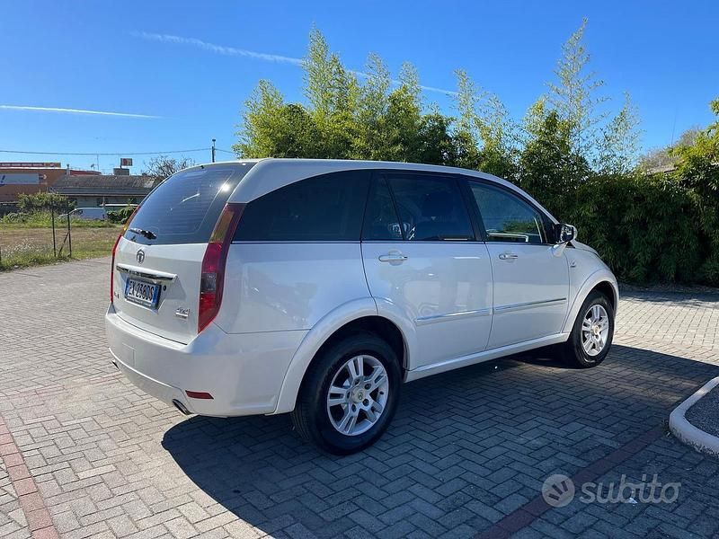 Usata Tata Aria 150 CV (110 kW) 2012 Bianco Monovolume