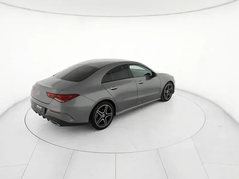 Usata Mercedes CLA180 Premium 116 CV (85 kW) 2022 Grigio Berlina
