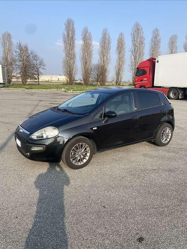 Usata Fiat Punto Evo Emotion 77 CV (56 kW) 2011 Utilitaria