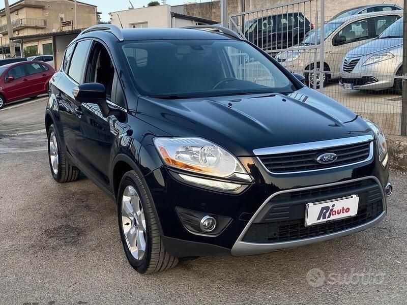 Usata Ford Kuga Titanium 163 CV (119 kW) 2012 Nero SUV