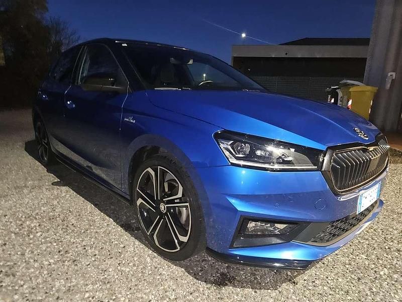 Blu/azzurro Usata 2023 Skoda Fabia Monte Carlo Tre volumi | 19.900 € (Ottimo prezzo) - Immagine 1/4