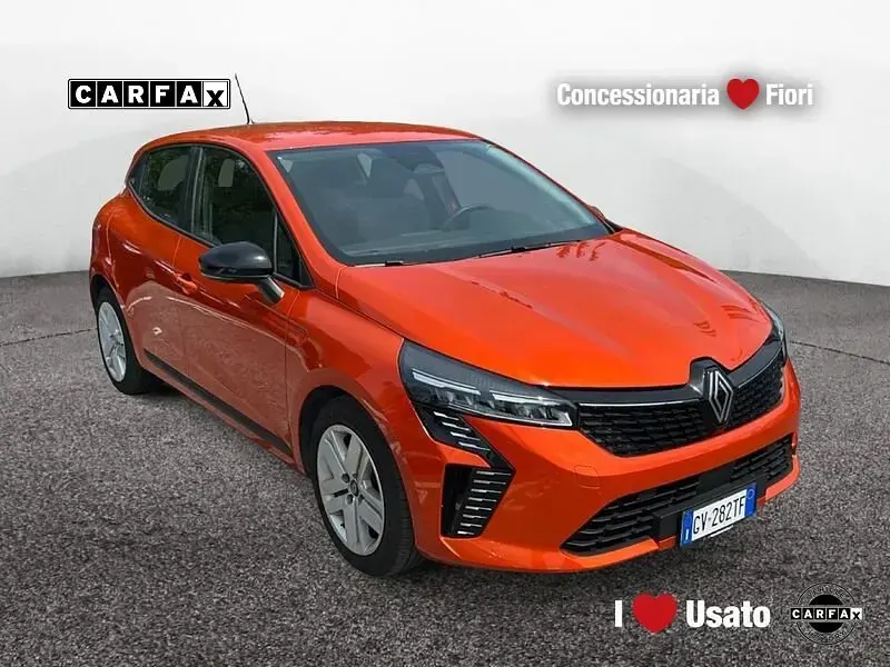 Usata Renault Clio V Evolution 91 CV (66 kW) 2024 Arancione Utilitaria