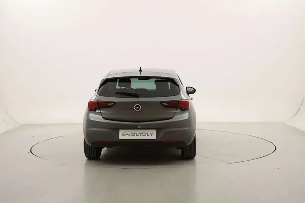 Usata Opel Astra Business Elegance 131 CV (96 kW) 2020 Grigio Berlina