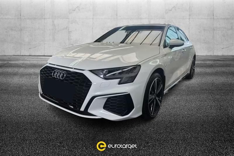 Usata Audi A3 e-tron S-Line 204 CV (150 kW) 2022 Bianco metallizzato Utilitaria